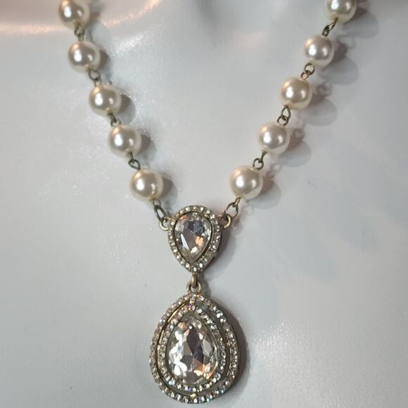 Charming Charlie Faux Pearl & Rhinestone Necklace - Picture 3 of 4
